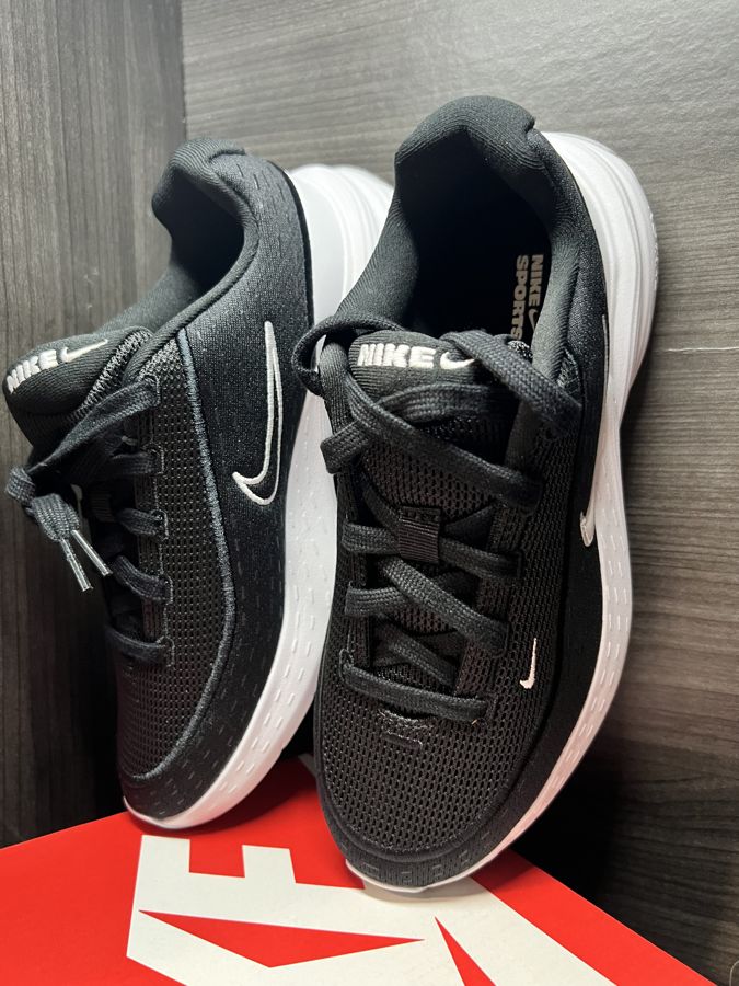 Nike Uplift SC, women's us 7